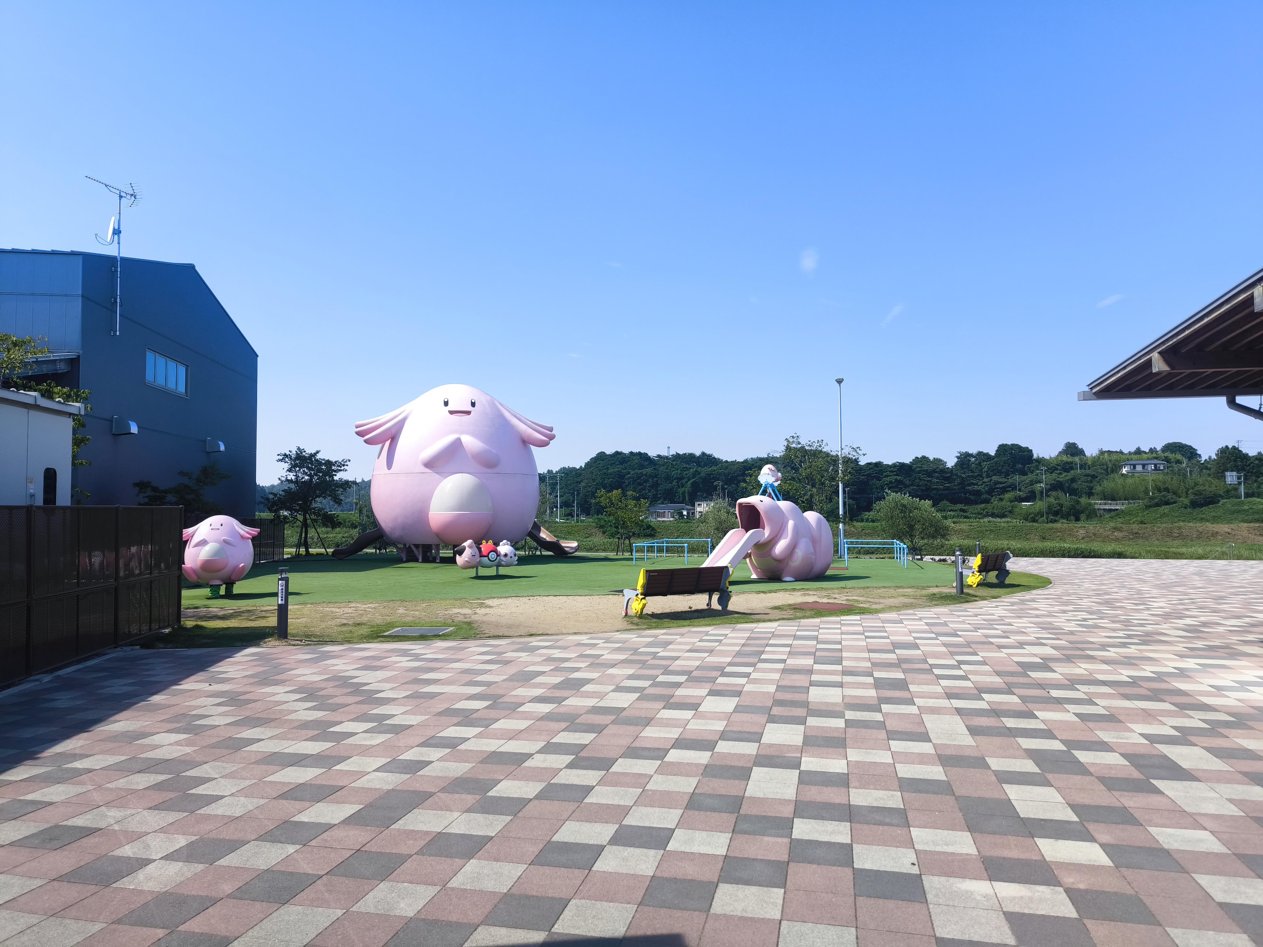 Chansey statue